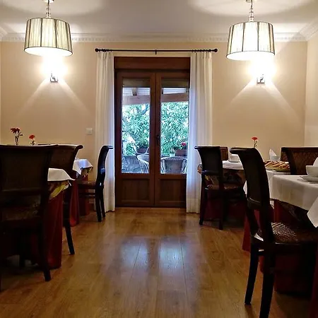 Gasthuis Valle Del Oso Lerones