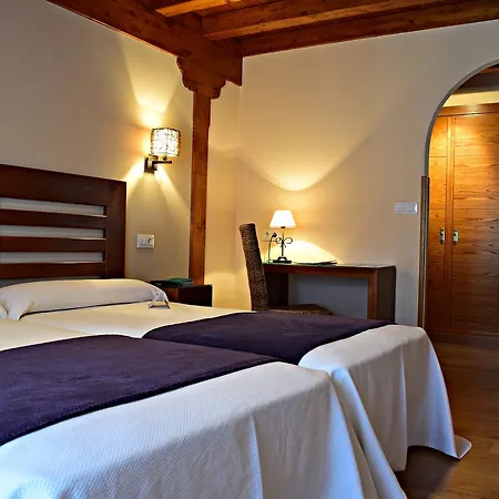 Casa de hóspedes Valle Del Oso Lerones