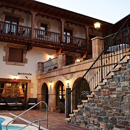 Valle Del Oso 3*