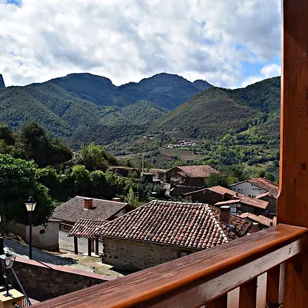 Valle Del Oso 3*
