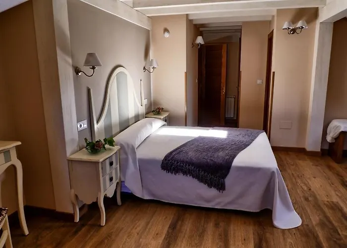 Valle Del Oso Guest house Lerones