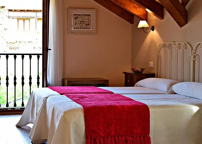 Valle Del Oso Guest house Lerones